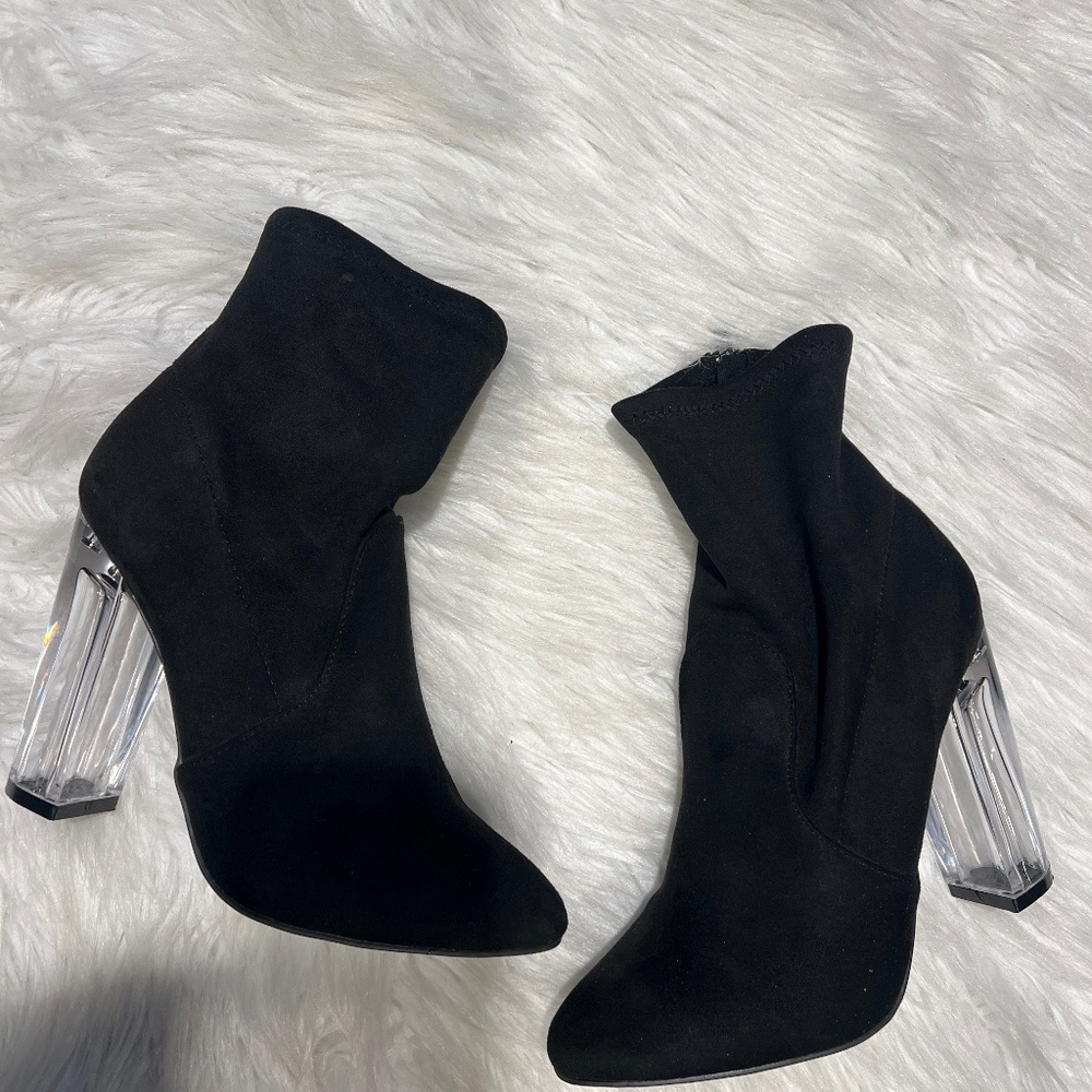 Women’s size 10 black ankle boots clear heel